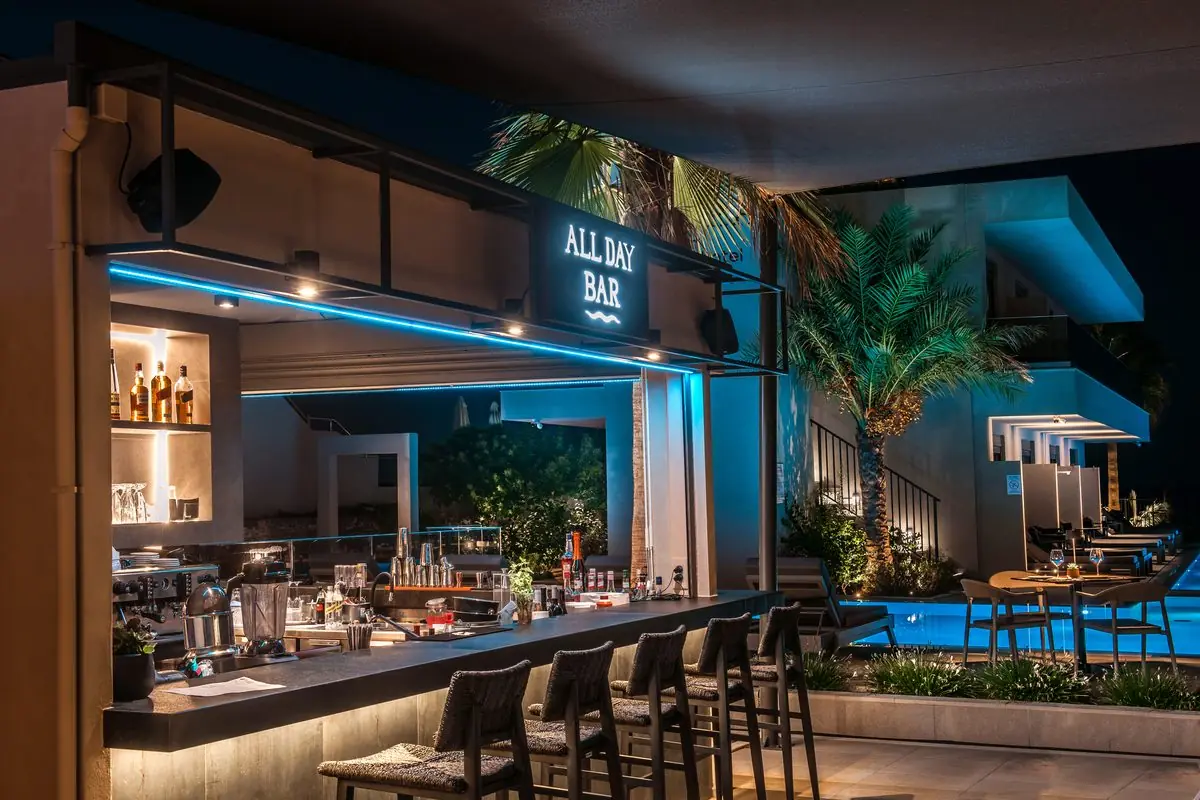 Cocktail bar terrace Riviera Restaurant Stalis